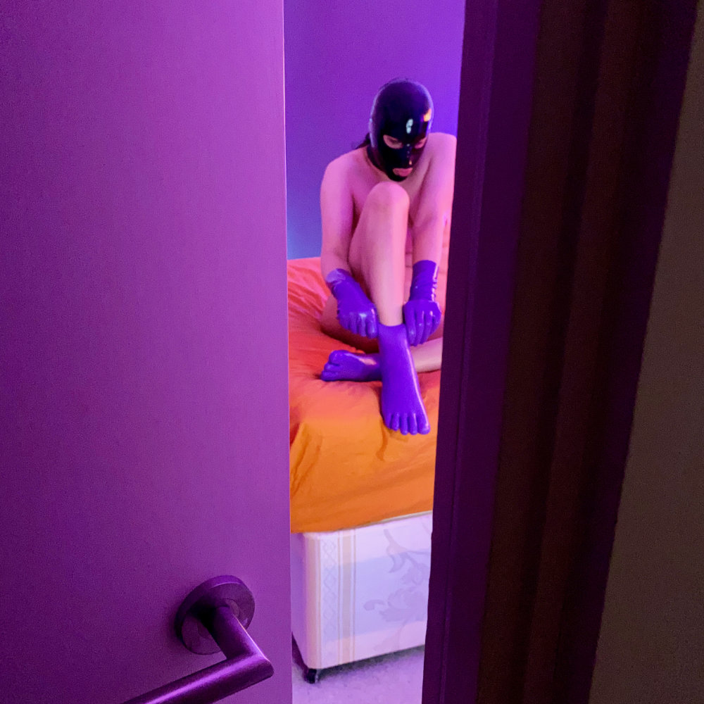 #LatexSeries - Candid Latex